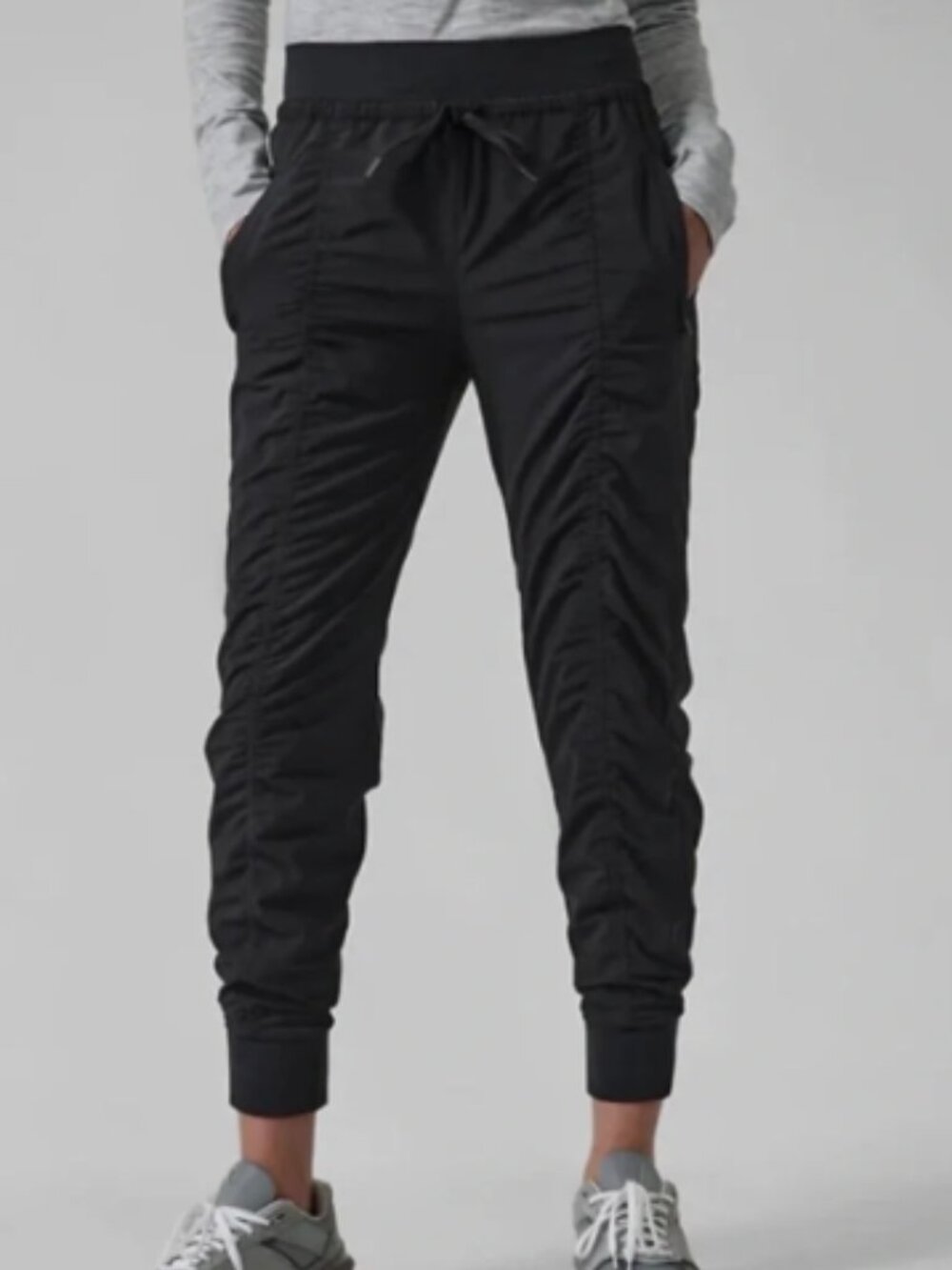 Athleta Attitude lined joggers, black, size 8